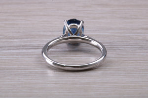Oval cut Royal Blue Sapphire Platinum Solitaire