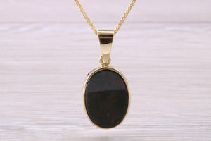 Oval Bloodstone set Yellow Gold Necklace