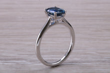 Load image into Gallery viewer, Oval cut Royal Blue Sapphire Platinum Solitaire