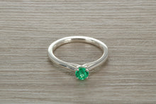 Load image into Gallery viewer, Natural Emerald Solitaire Ring