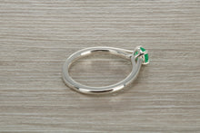 Load image into Gallery viewer, Natural Emerald Solitaire Ring