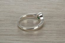 Load image into Gallery viewer, Natural Emerald set Chunky Twist Ring