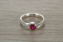 Load image into Gallery viewer, Natural Round cut Ruby set Chunky Twist Ring