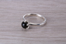 Load image into Gallery viewer, Black Onyx Cabochon cut Solitaire