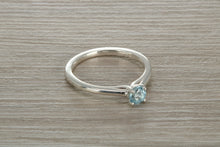 Load image into Gallery viewer, Natural Aquamarine Solitaire Ring