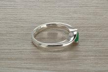Load image into Gallery viewer, Natural Emerald set Chunky Twist Ring