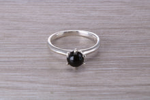 Load image into Gallery viewer, Black Onyx Cabochon cut Solitaire