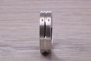 Gents 6 mm Wide Patterned White Gold Band