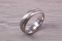 Load image into Gallery viewer, Gents 6 mm Wide Patterned White Gold Band