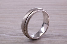 Load image into Gallery viewer, Gents 6 mm Wide Patterned White Gold Band