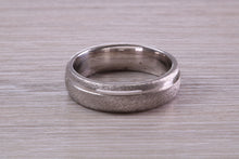 Load image into Gallery viewer, Gents 6 mm Wide Patterned White Gold Band