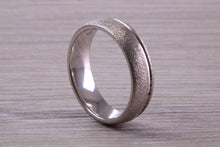 Load image into Gallery viewer, Gents 6 mm Wide Patterned White Gold Band