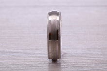 Load image into Gallery viewer, Sterling Silver 6 mm Wide Fashioned Band