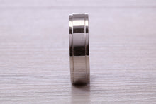 Load image into Gallery viewer, Sterling Silver 6 mm Wide Fashioned Band