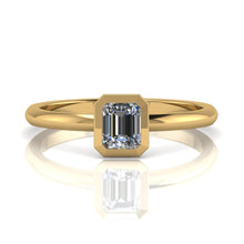 Load image into Gallery viewer, 0.70 carat Emerald Cut Diamond set 18ct Yellow Gold Solitaire