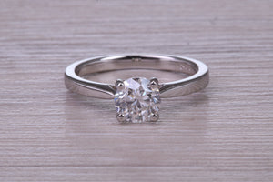 Elegant and Timeless One carat F SI 2 Graded Diamond set Platinum Solitaire