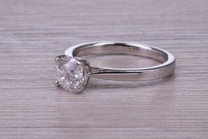 Elegant and Timeless One carat F SI 2 Graded Diamond set Platinum Solitaire