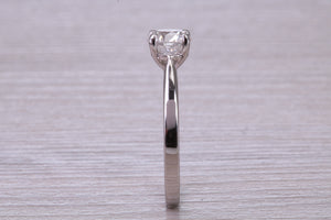 Elegant and Timeless One carat F SI 2 Graded Diamond set Platinum Solitaire