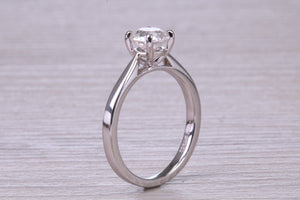 Elegant and Timeless One carat F SI 2 Graded Diamond set Platinum Solitaire