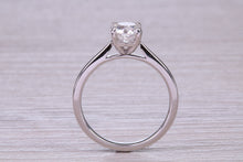 Load image into Gallery viewer, Elegant and Timeless One carat F SI 2 Graded Diamond set Platinum Solitaire