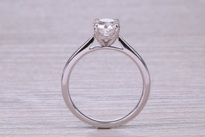 Elegant and Timeless One carat F SI 2 Graded Diamond set Platinum Solitaire