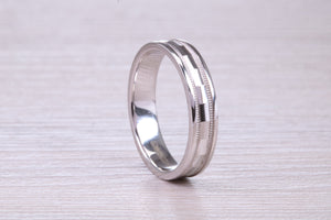 4 mm Wide White Gold Patterned Wedding Band