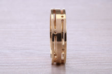 Load image into Gallery viewer, Gents 6 mm wide Chunky Cut Out Yellow Gold Band