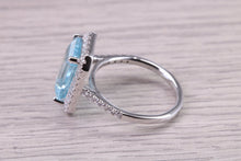 Load image into Gallery viewer, Large 4.57 carat Aquamarine and 0.60ct Diamond set 18ct White Gold Ring